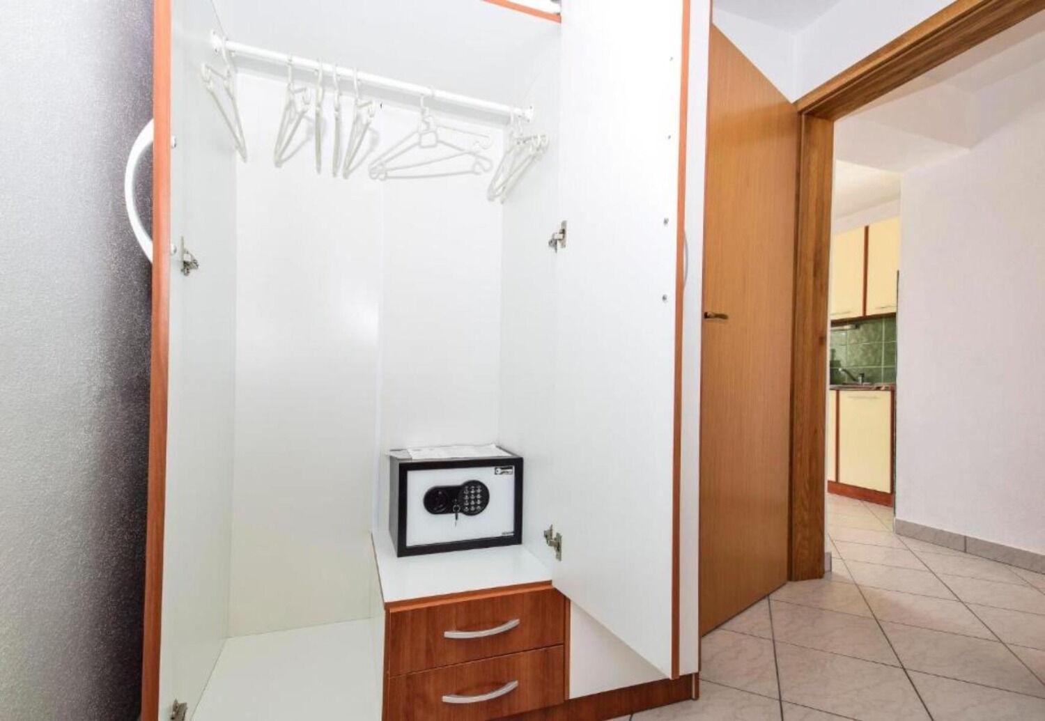 Apartments Marijan ドラゲ エクステリア 写真