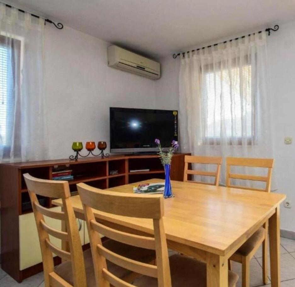 Apartments Marijan ドラゲ エクステリア 写真